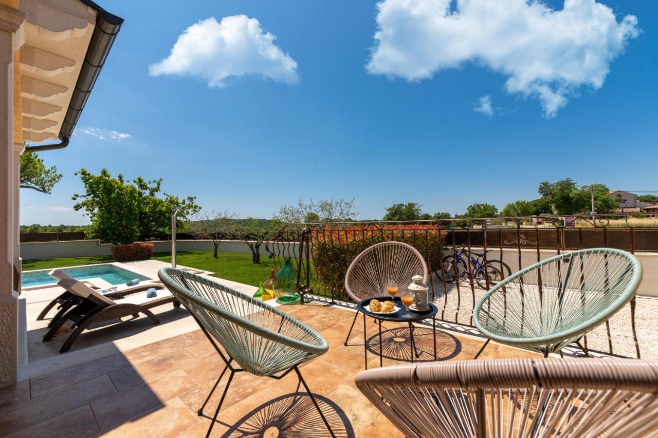 Villa Rotonda ヴルサル エクステリア 写真