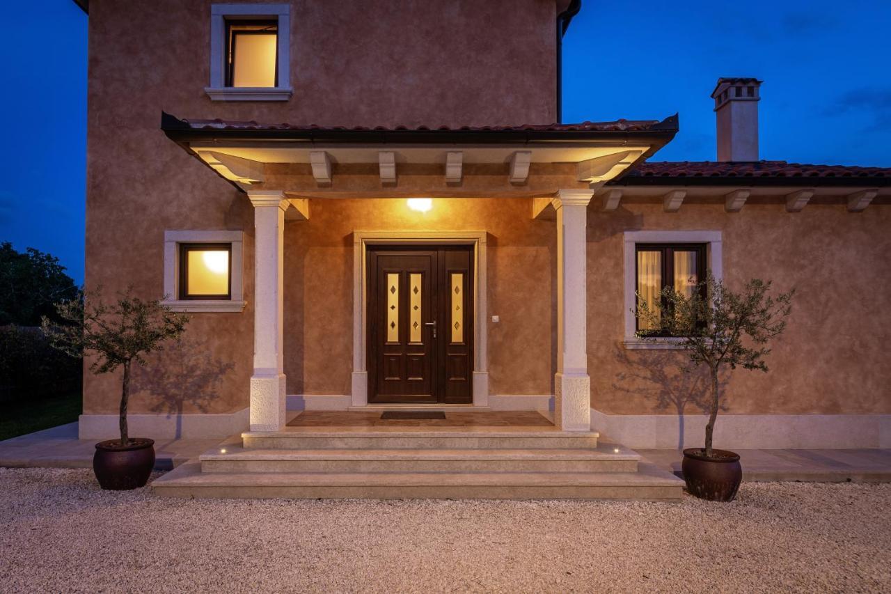 Villa Rotonda ヴルサル エクステリア 写真